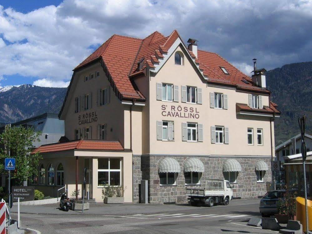 Albergo Cavallino S'Rossl Merano Bagian luar foto