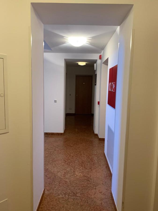 Albergo Cavallino S'Rossl Merano Bagian luar foto